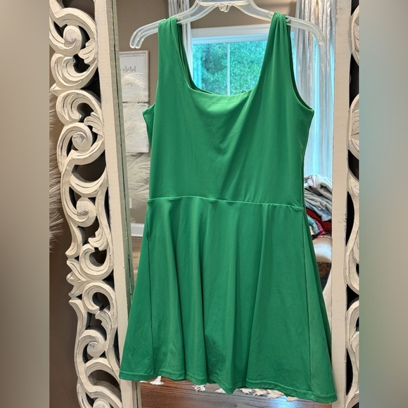 Women’s TRAVIS MATHEW The Night Bloom Dress- Greenbriar. Size Large - Picture 6 of 12